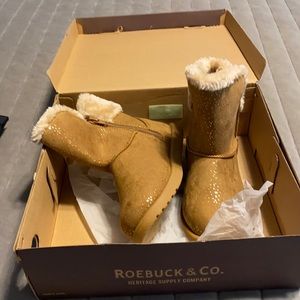 BNWOT Sears little girl boots, suede and fur